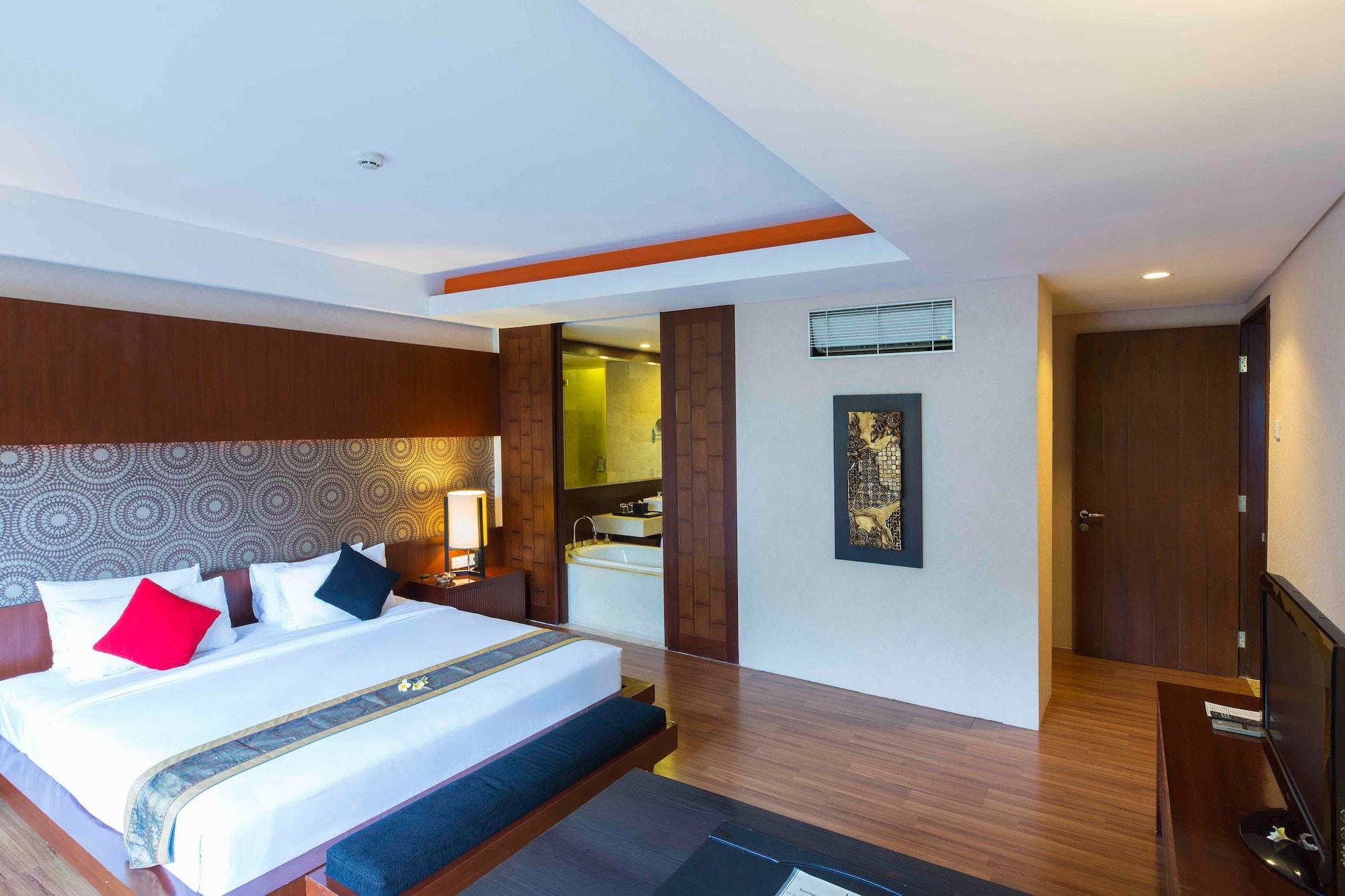 Le Grande Bali Hotel Uluwatu  Exterior photo Deluxe Room