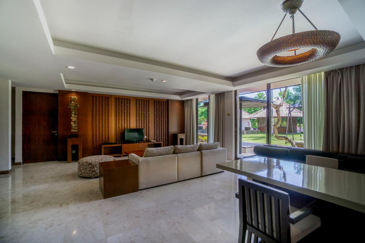 Le Grande Bali Hotel Uluwatu  Exterior photo A living room in a condominium