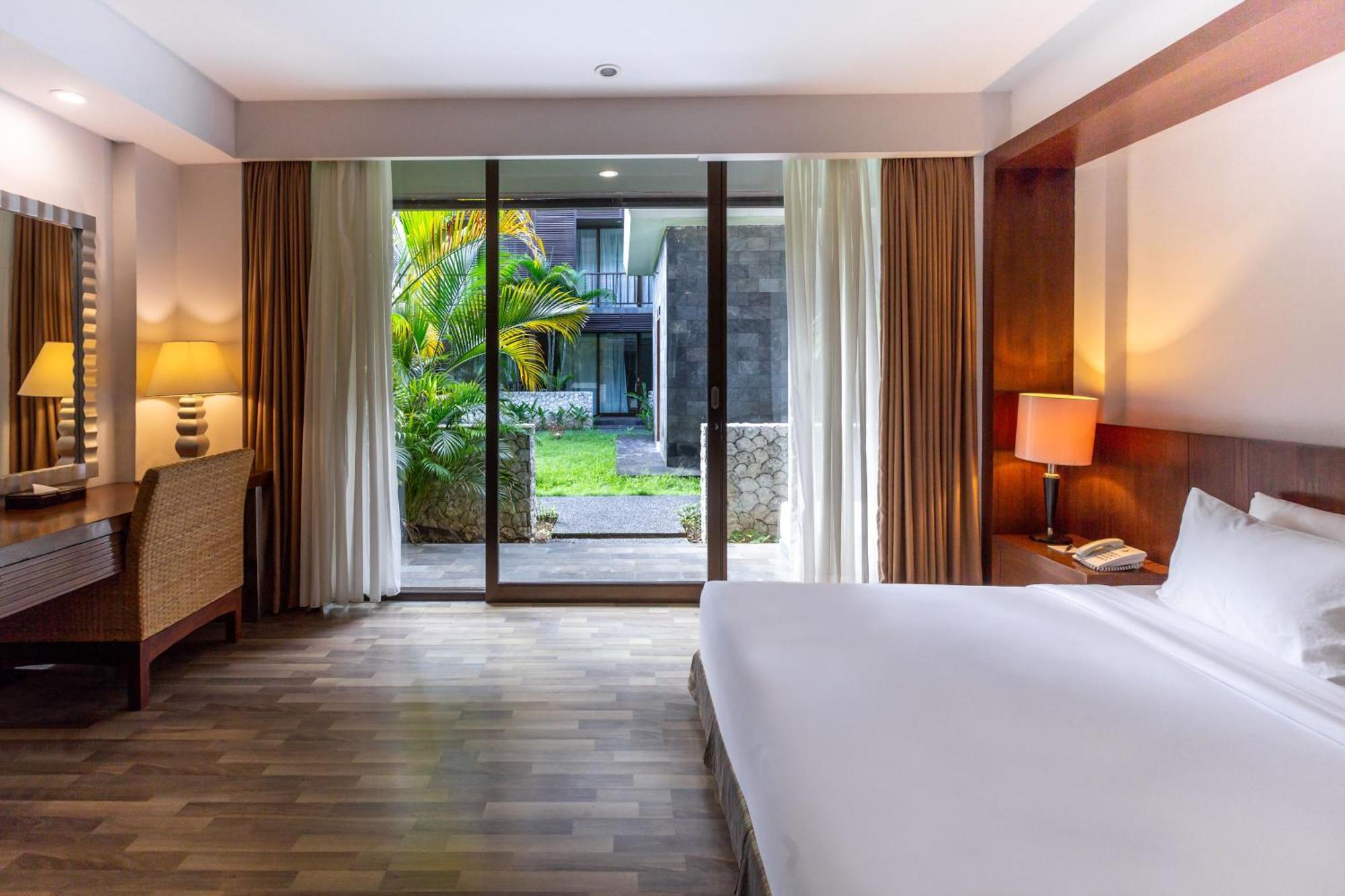 Le Grande Bali Hotel Uluwatu  Exterior photo Deluxe Room
