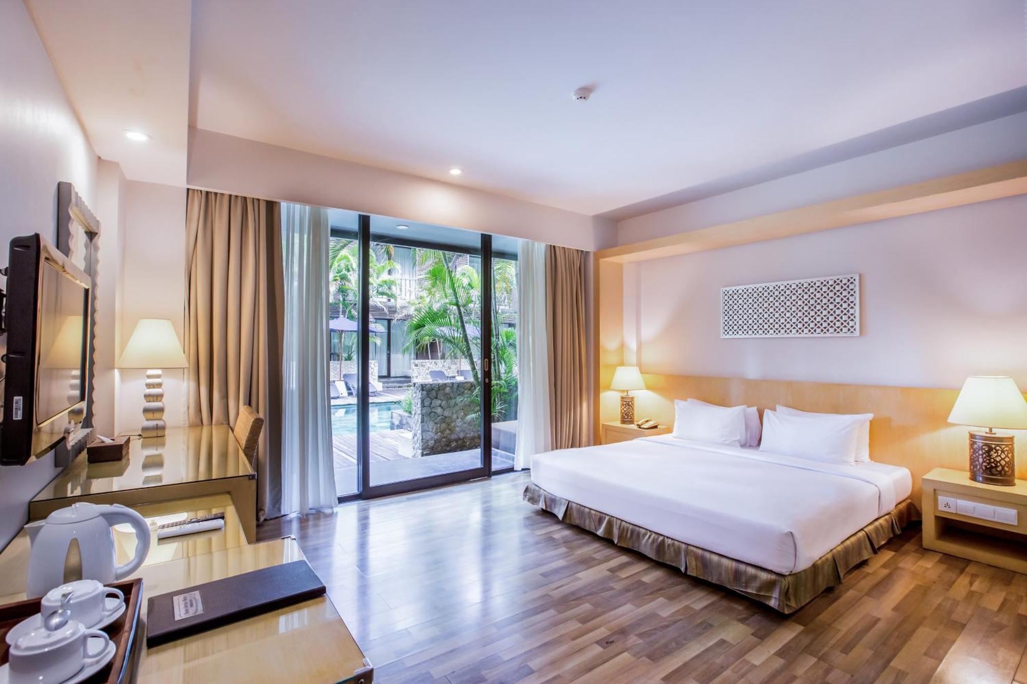 Le Grande Bali Hotel Uluwatu  Exterior photo Deluxe Pool Access