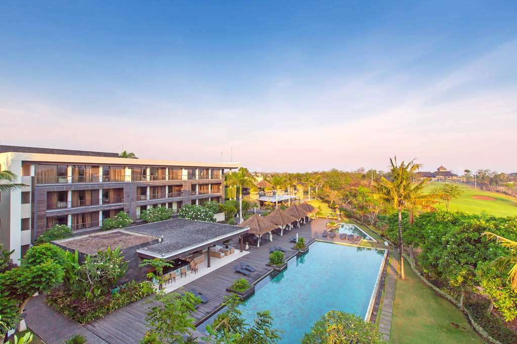 Le Grande Bali Hotel Uluwatu  Exterior photo The Village