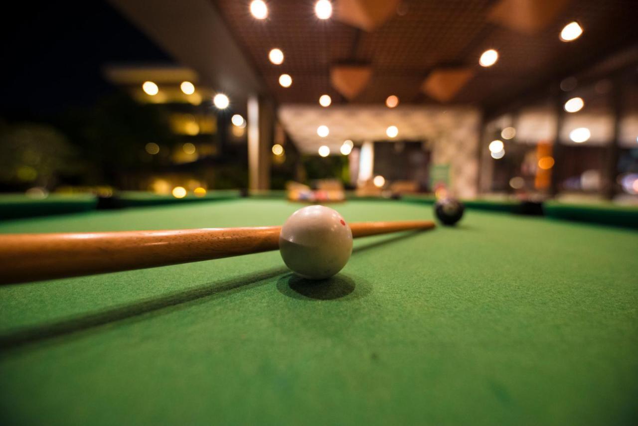 Le Grande Bali Hotel Uluwatu  Exterior photo A pool table