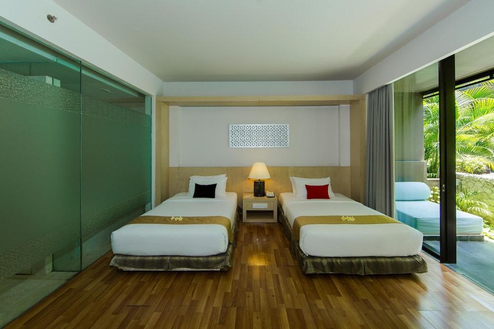Le Grande Bali Hotel Uluwatu  Exterior photo Deluxe Room